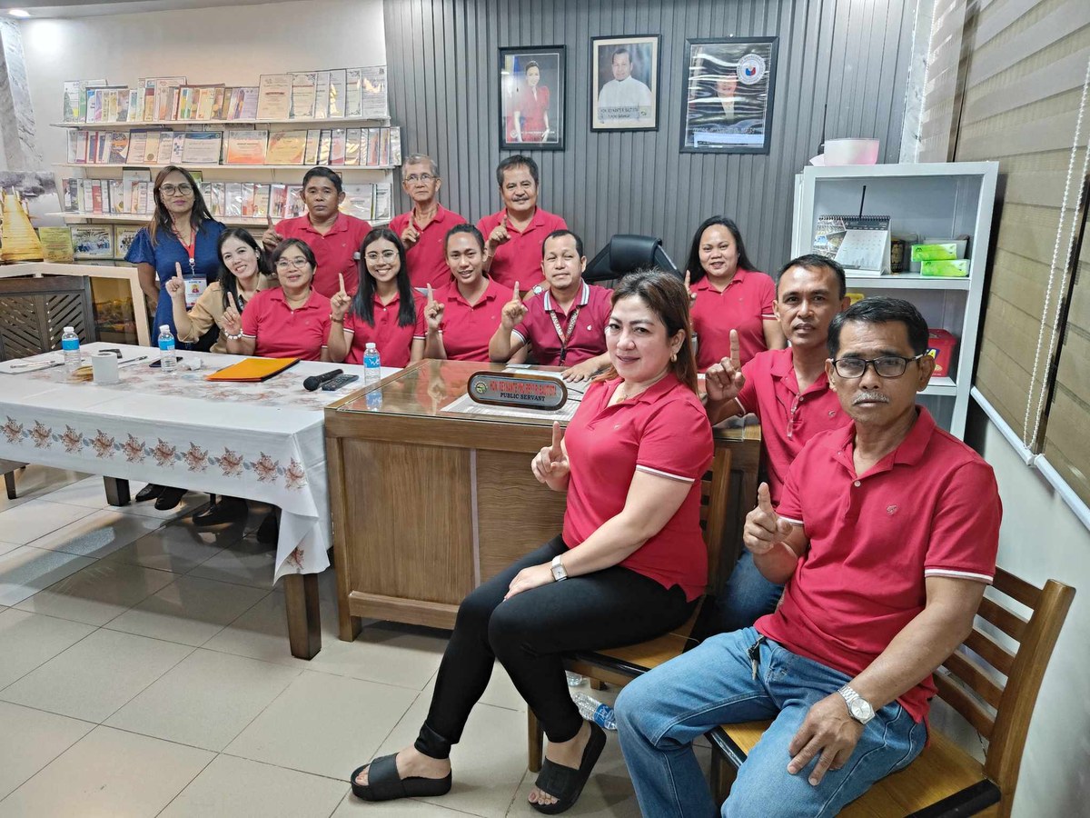 Gulayan Sa Bawat Bakuran Ng Barangay Naggasican Wins Champion Title In ...